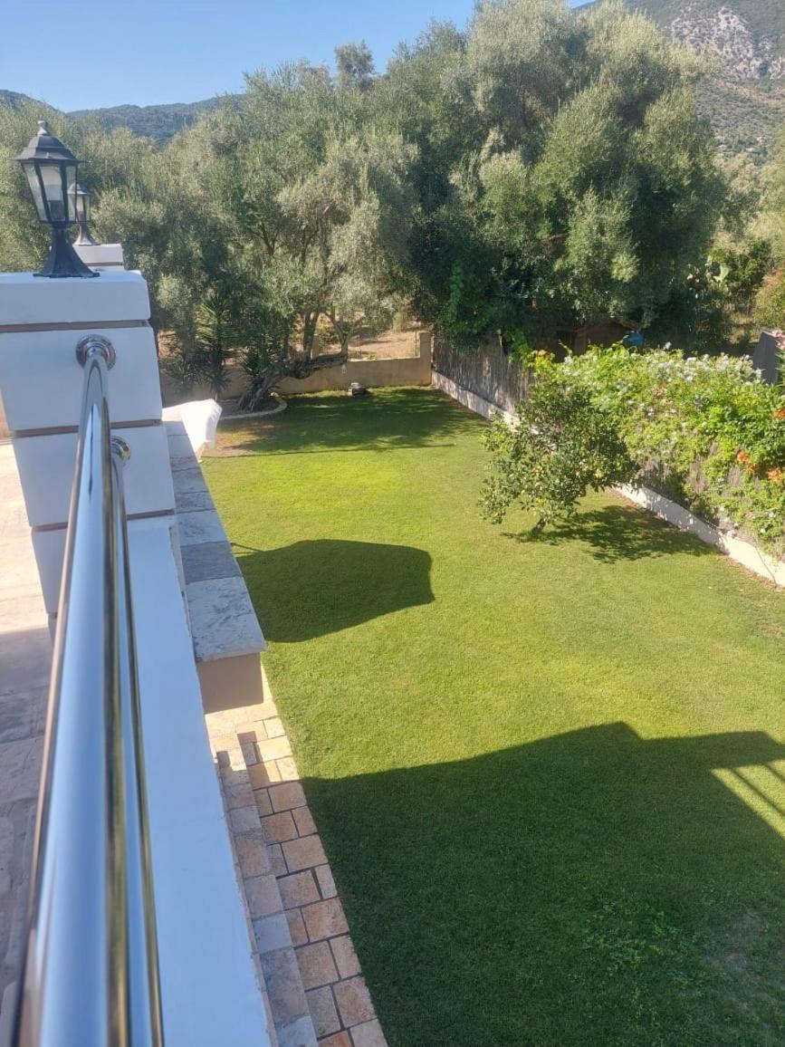 Villa Morris Nydri  Exterior photo